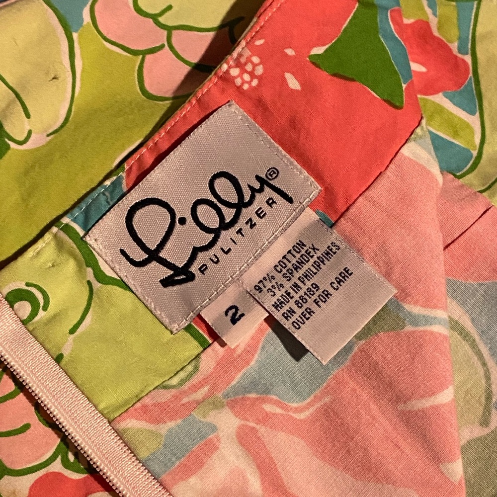 Like new Lily Pulitzer skort,neon pink,green,blue tropical floral/parrot print,2 - Picture 8 of 8